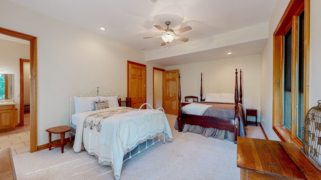 Photo of Bedroom in Eureka Springs