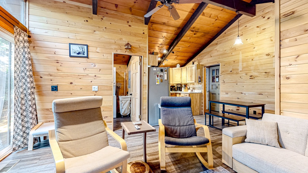 Photo of Livingroom in Center Conway