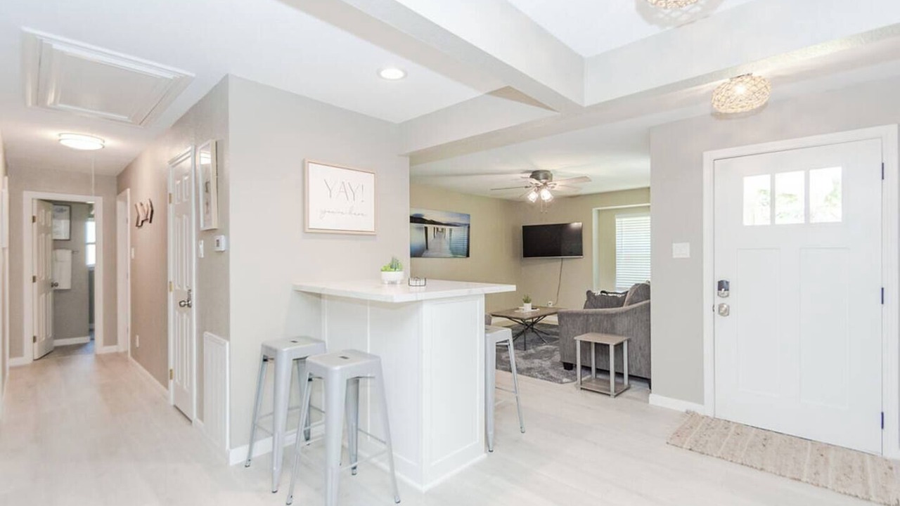 Photo of Bedroom in Clear Lake Shores