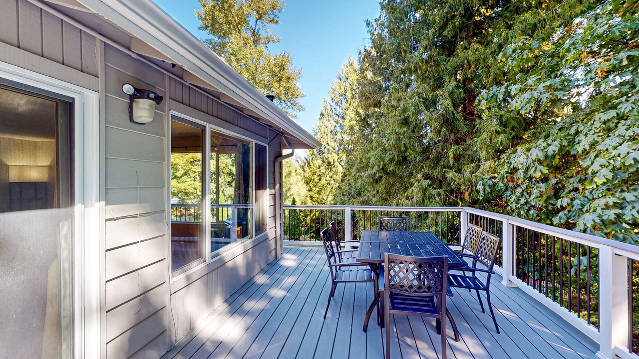 Photo of Outdoor in Maple Heights-Lake Desire