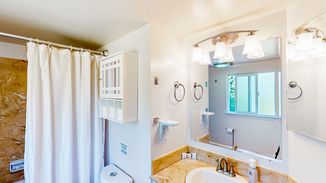 Photo of Bathroom in Maple Heights-Lake Desire