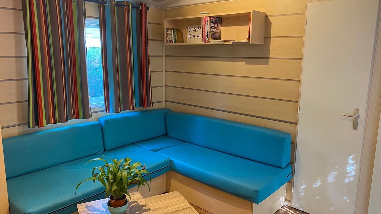 Photo of Livingroom in La Roque-d'Antheron