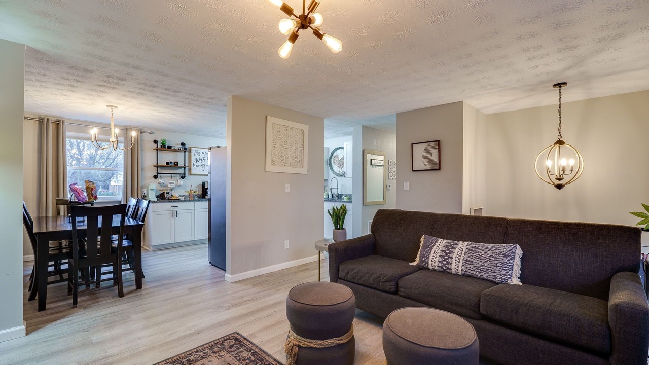 Photo of Livingroom in Englewood