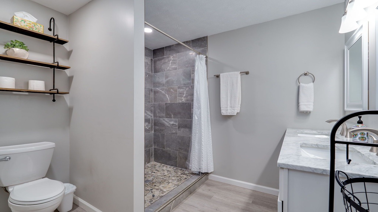 Photo of Bathroom in Englewood