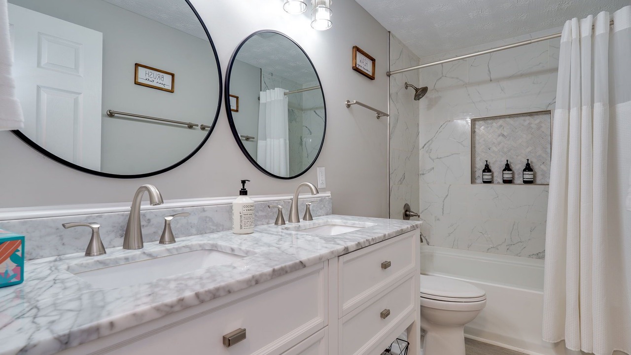 Photo of Bathroom in Englewood