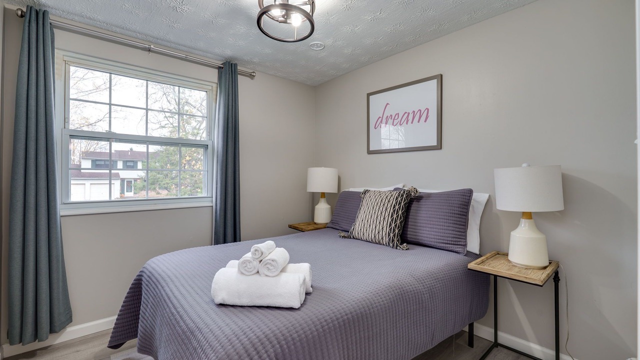 Photo of Bedroom in Englewood