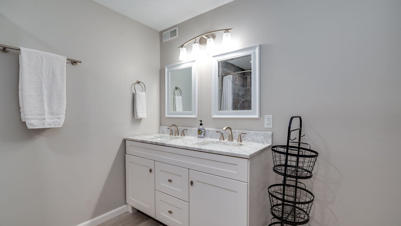 Photo of Bathroom in Englewood