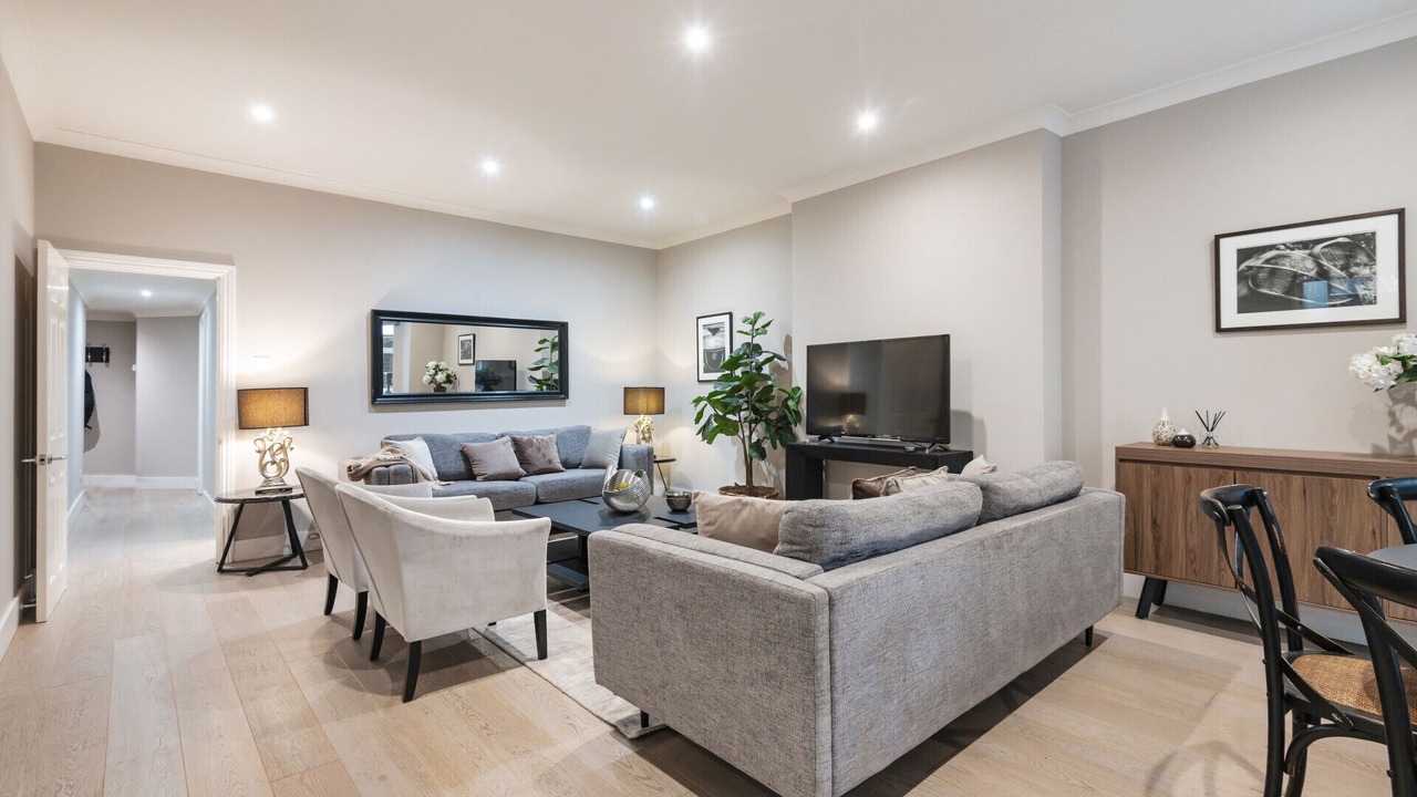 Photo of Livingroom in Frognal and Fitzjohns