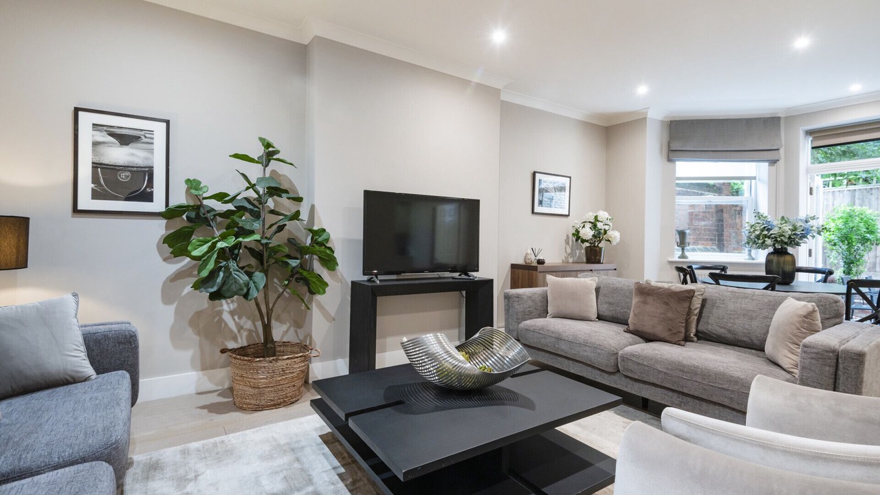 Photo of Livingroom in Frognal and Fitzjohns