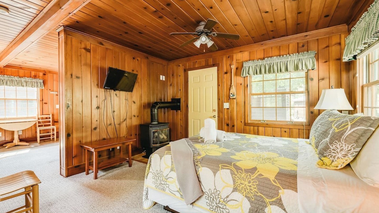 Photo of Bedroom in Taylors Falls