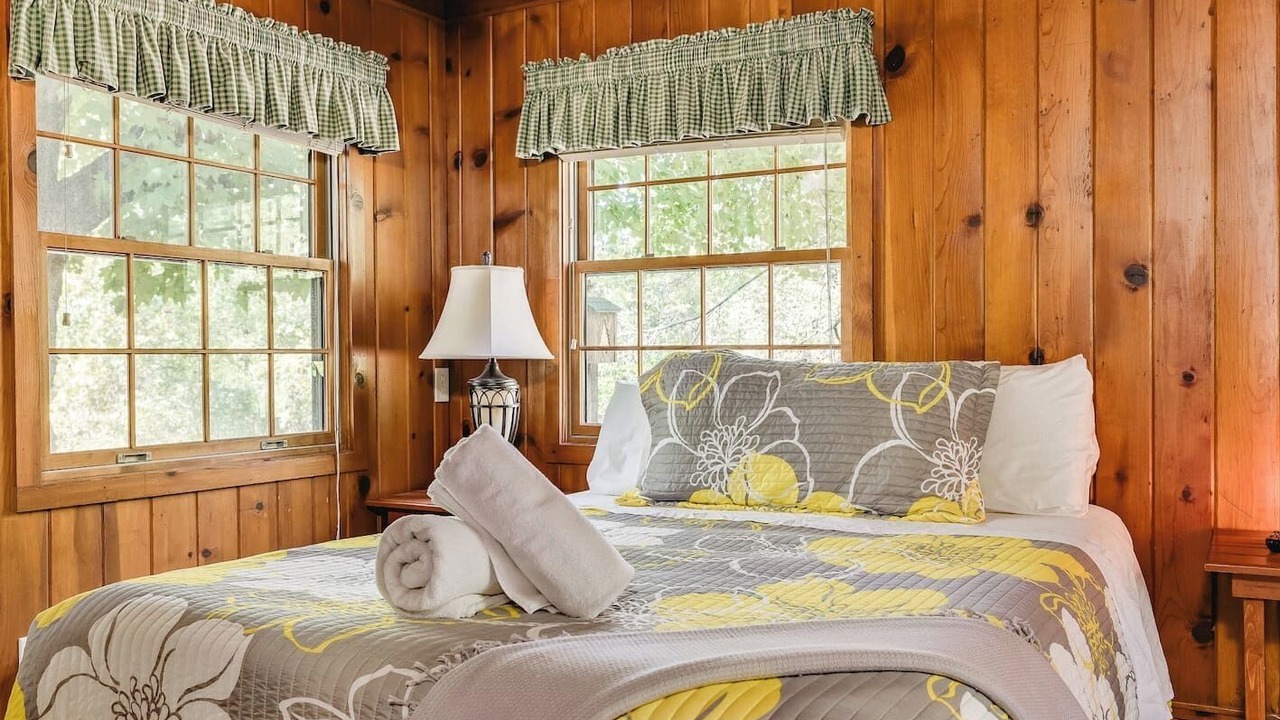 Photo of Bedroom in Taylors Falls