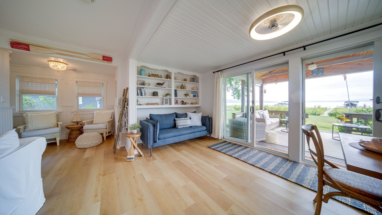 Photo of Livingroom in Stow