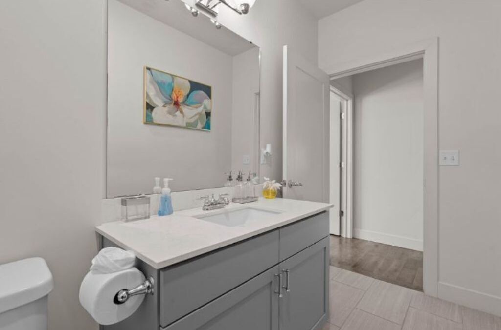 Photo of Bathroom in Country Club Plaza Area