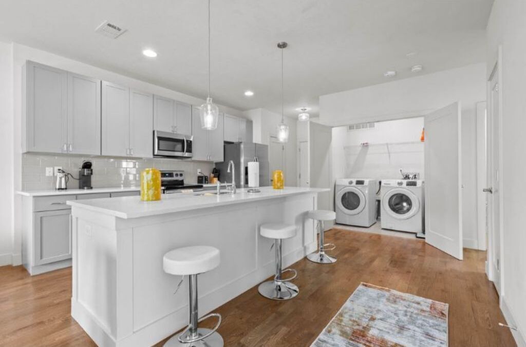 Photo of Kitchen in Country Club Plaza Area