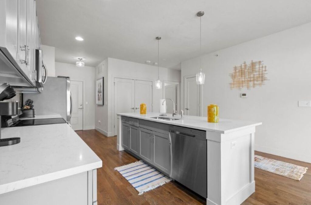 Photo of Kitchen in Country Club Plaza Area