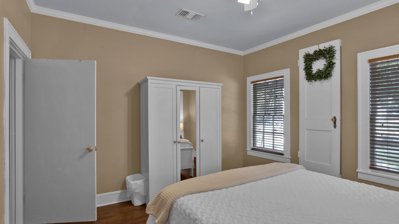 Photo of Bedroom in Broadmoor