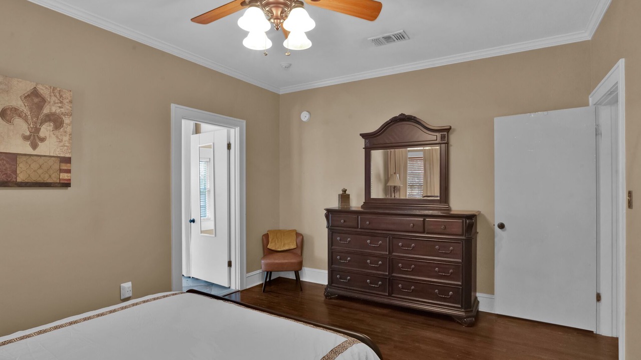 Photo of Bedroom in Broadmoor