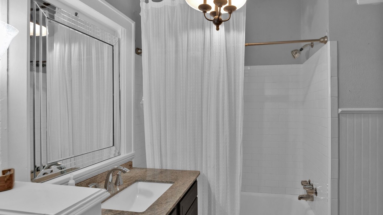 Photo of Bathroom in Broadmoor