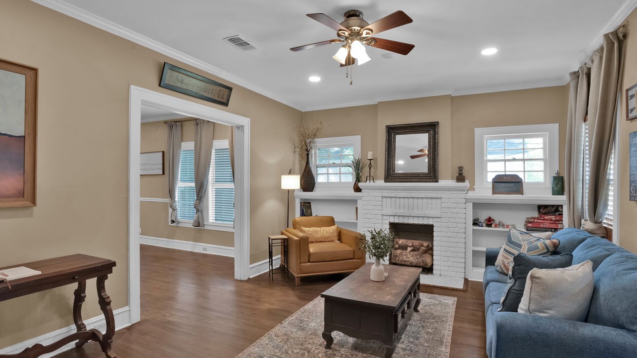 Photo of Livingroom in Broadmoor