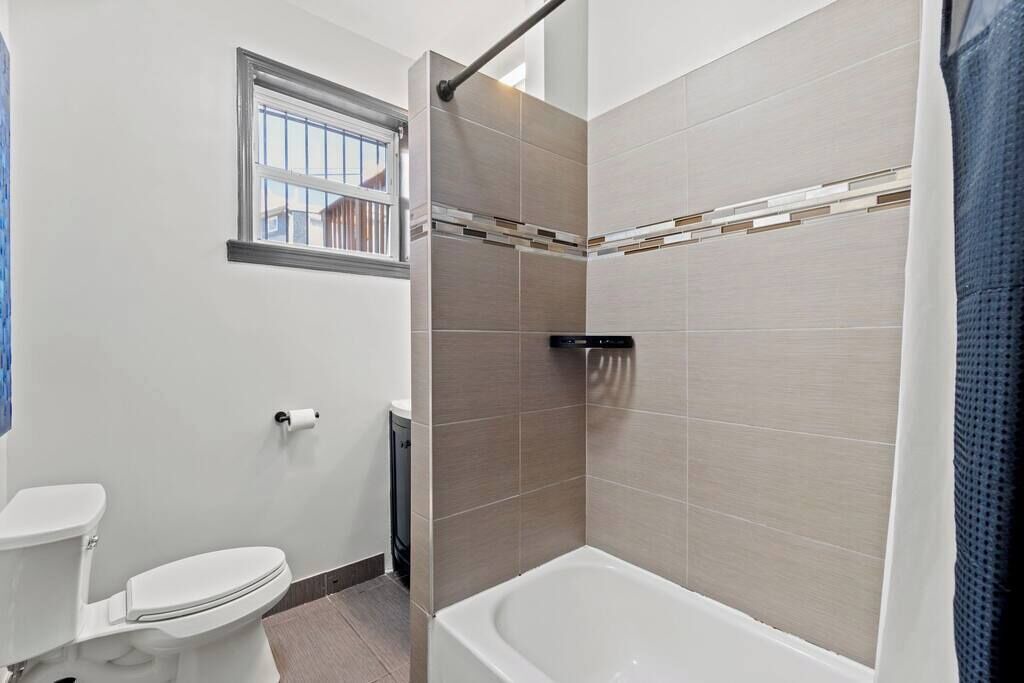 Photo of Bathroom in Shaw