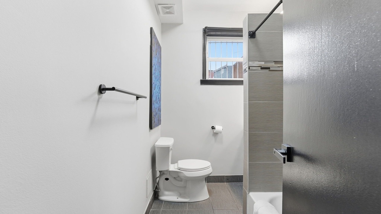 Photo of Bathroom in Shaw