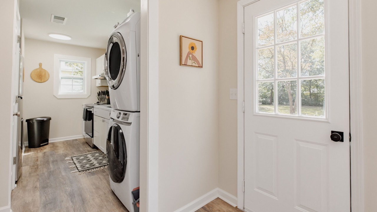 Photo of Others in Perry