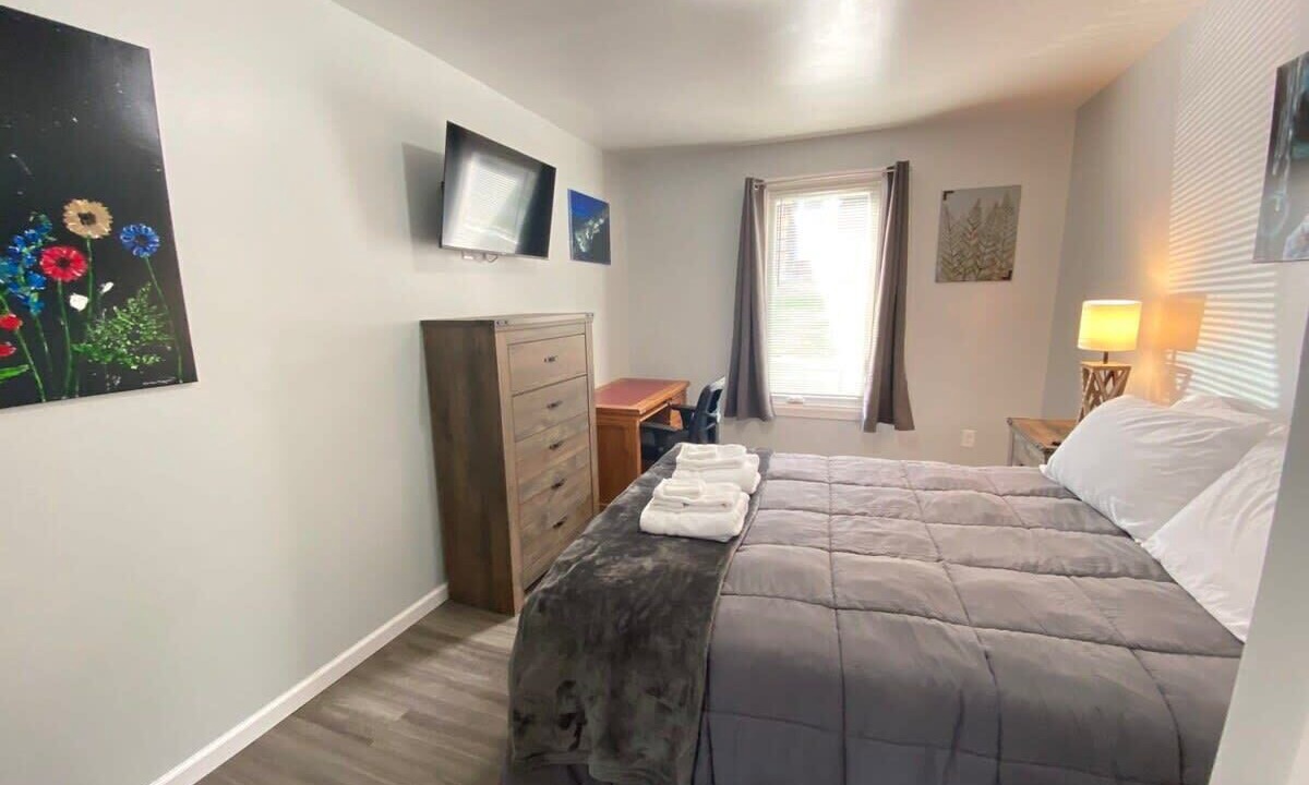 Photo of Bedroom in Oneonta