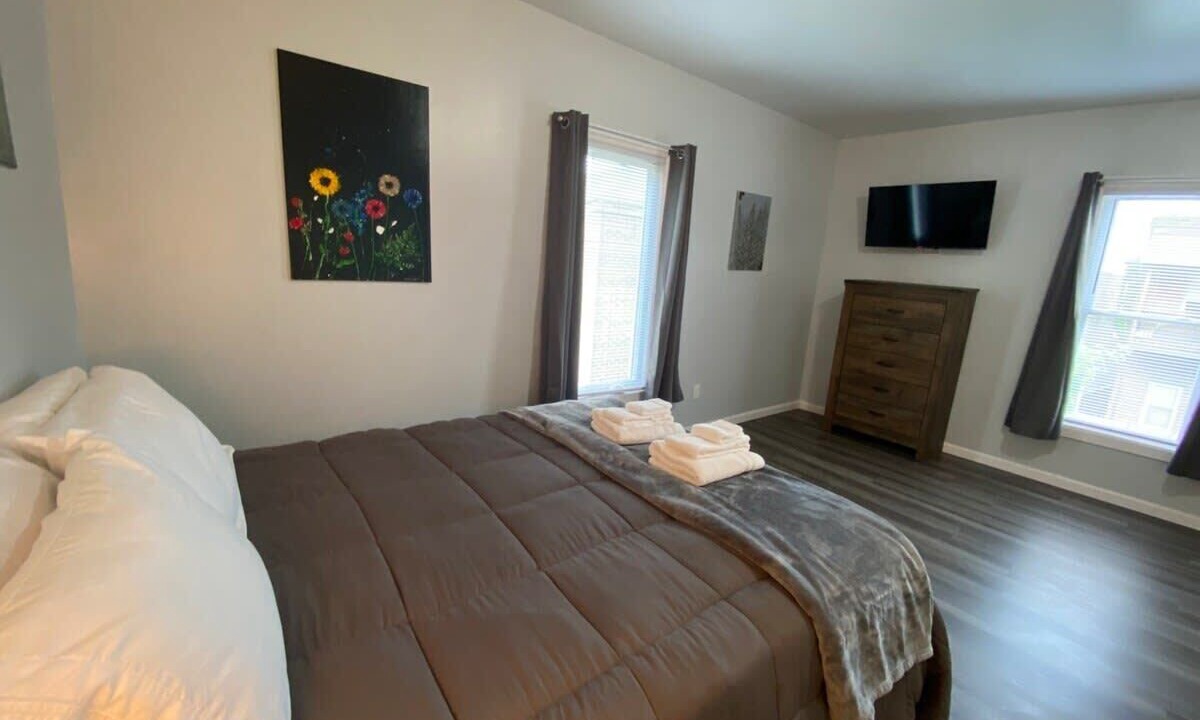 Photo of Bedroom in Oneonta