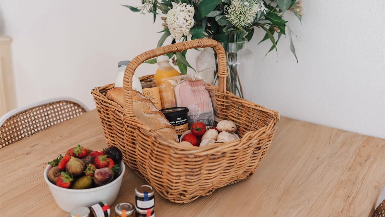 Photo of Others in Basket Range