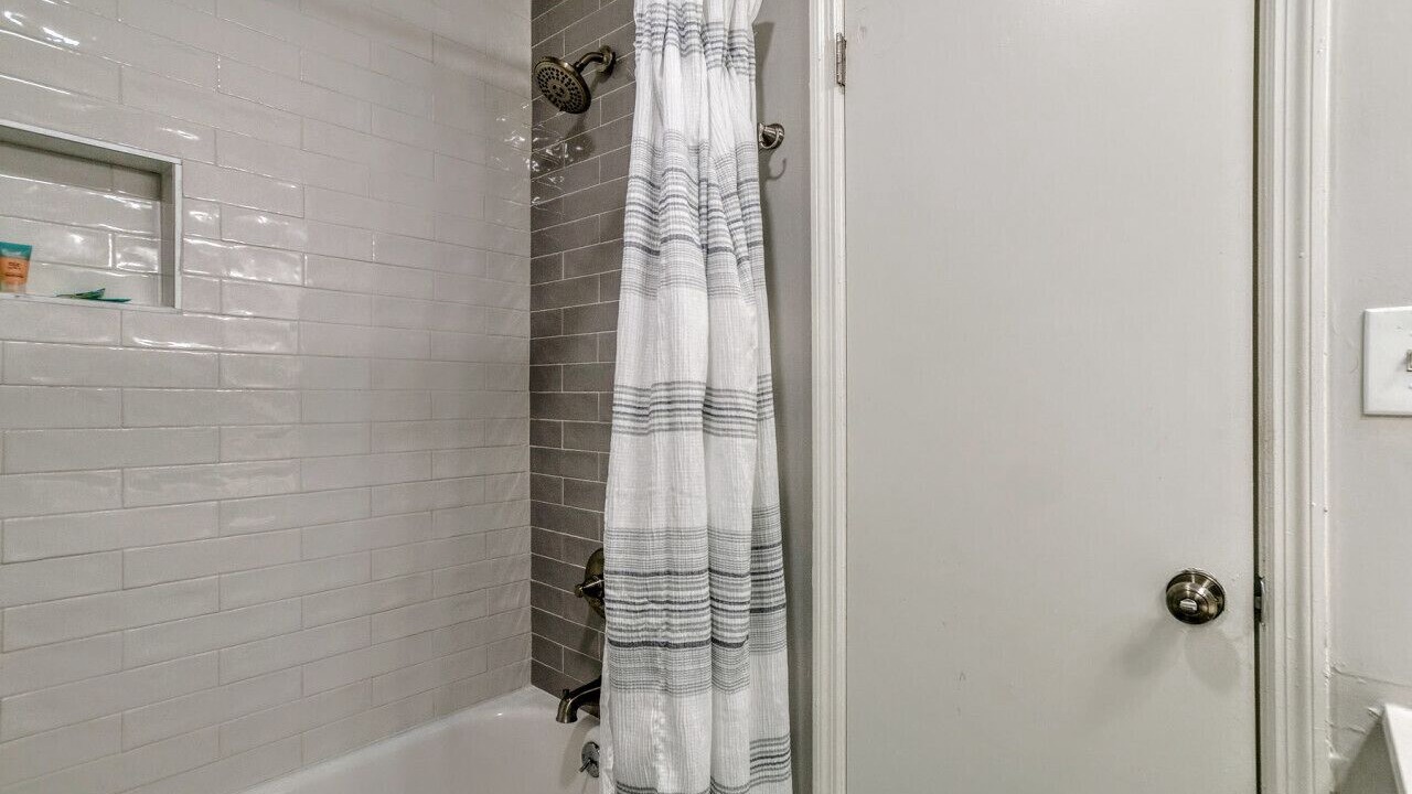 Photo of Bathroom in Ellenwood