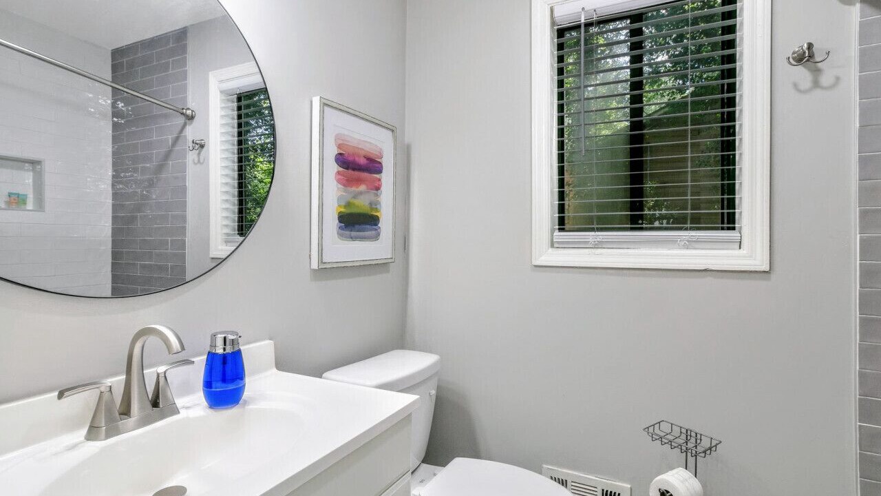 Photo of Bathroom in Ellenwood