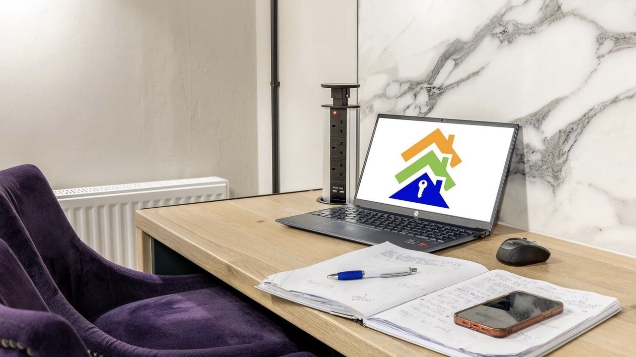 Photo of Others in Ellesmere