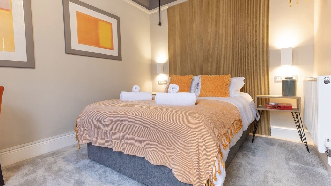 Photo of Others in Ellesmere