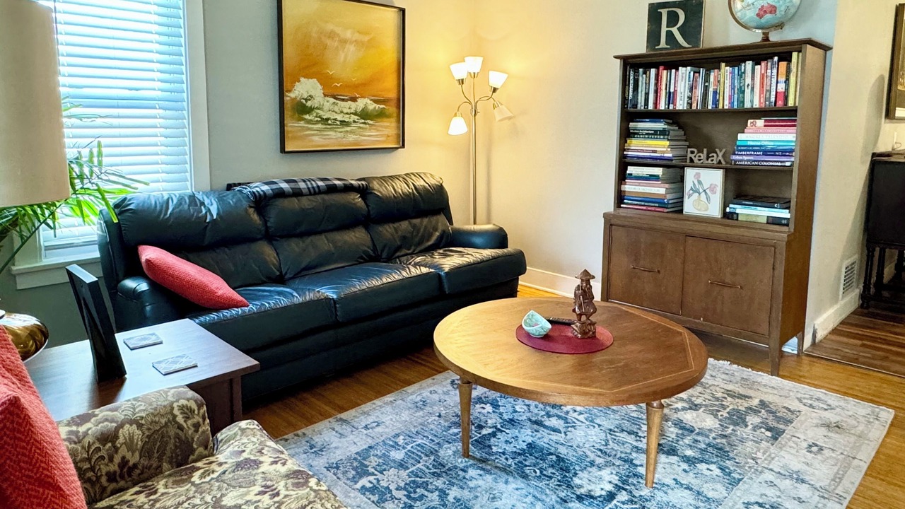 Photo of Livingroom in East Rochester