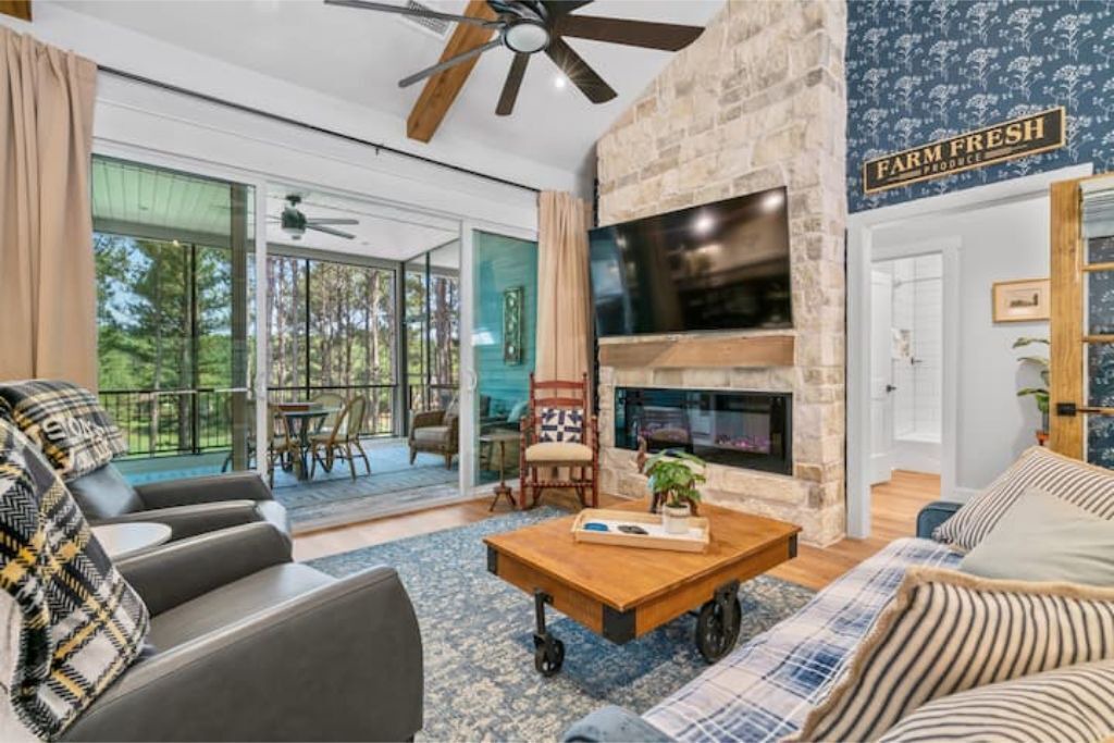 Photo of Livingroom in Hot Springs Village