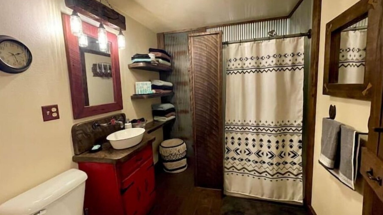 Photo of Bathroom in Dora