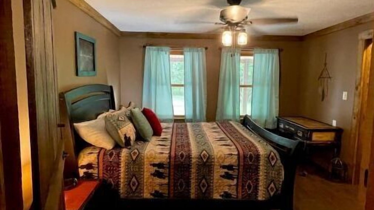 Photo of Bedroom in Dora
