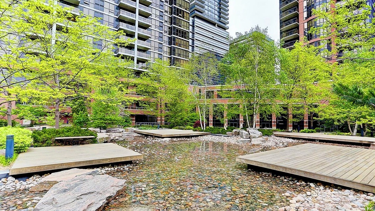 Photo of Patio Balcony in Willowdale