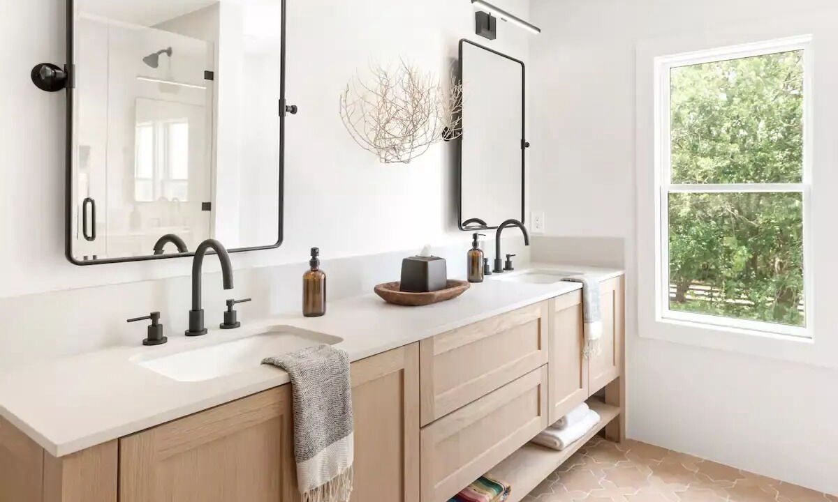 Photo of Bathroom in Lockhart