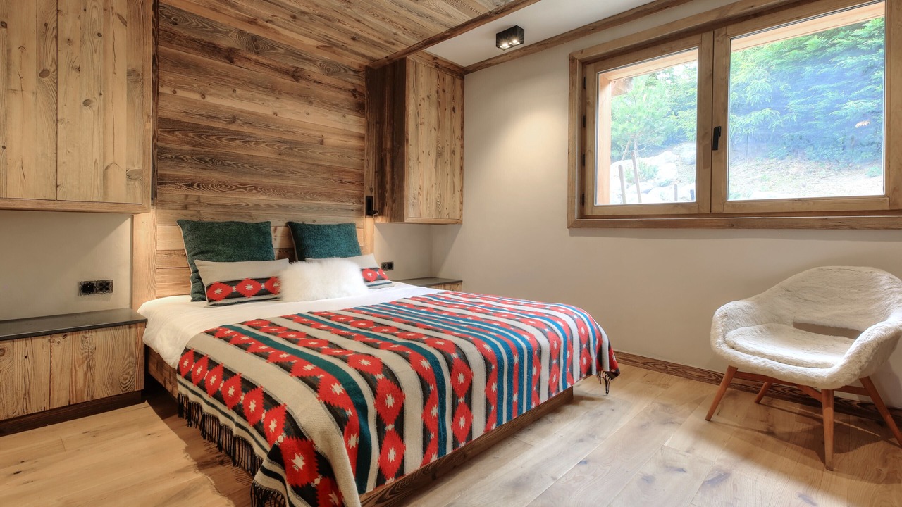 Photo of Bedroom in Demi-Quartier