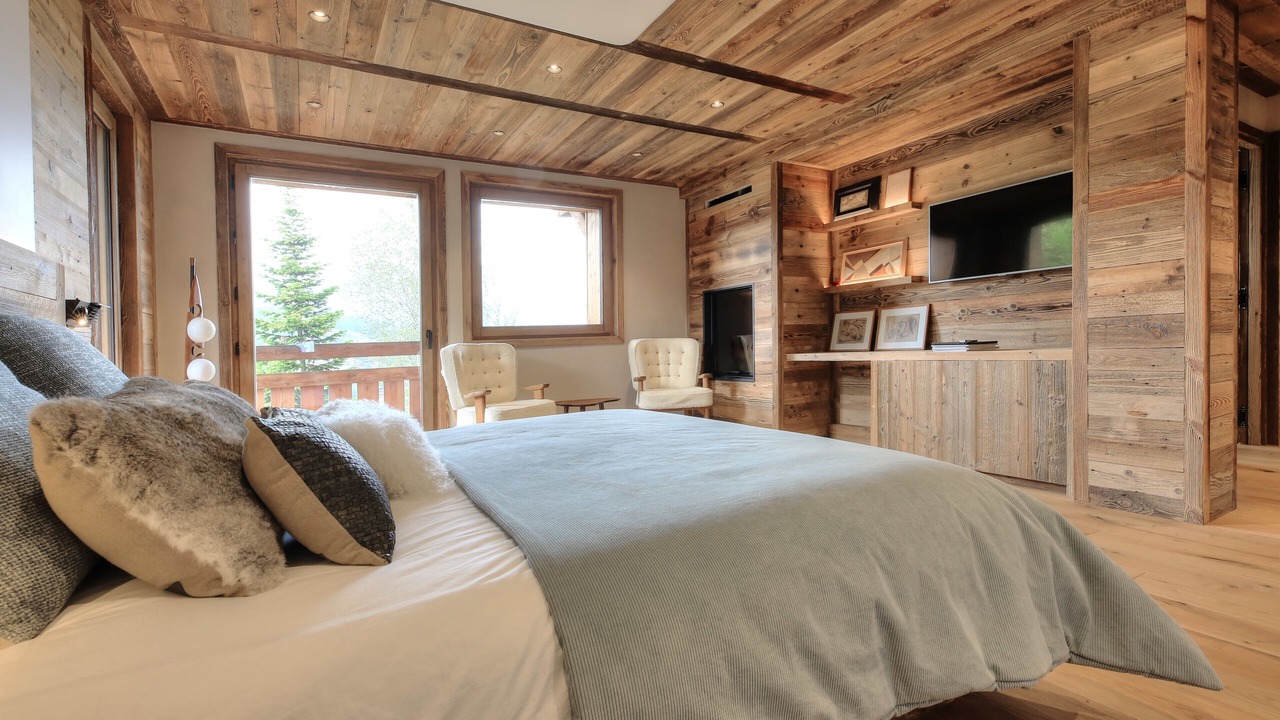 Photo of Bedroom in Demi-Quartier