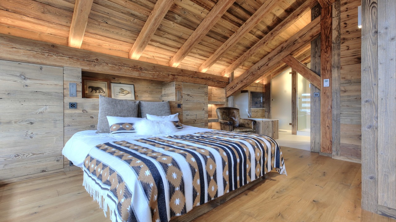 Photo of Bedroom in Demi-Quartier