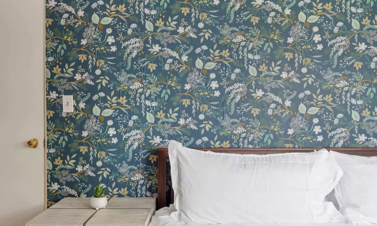 Photo of Bedroom in Westmont