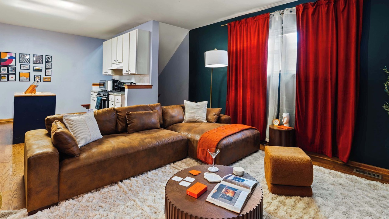Photo of Livingroom in West Town