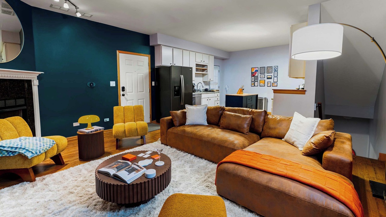 Photo of Livingroom in West Town