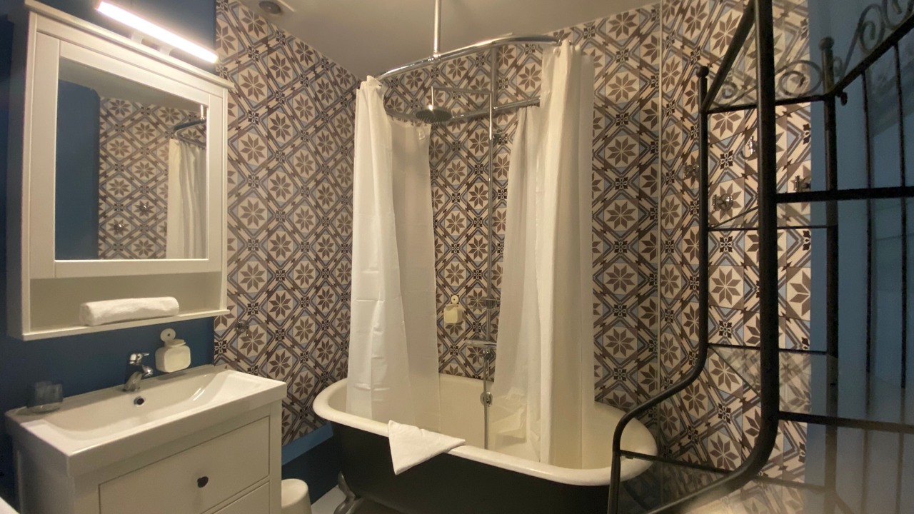 Photo of Bathroom in Toulouse City-Centre