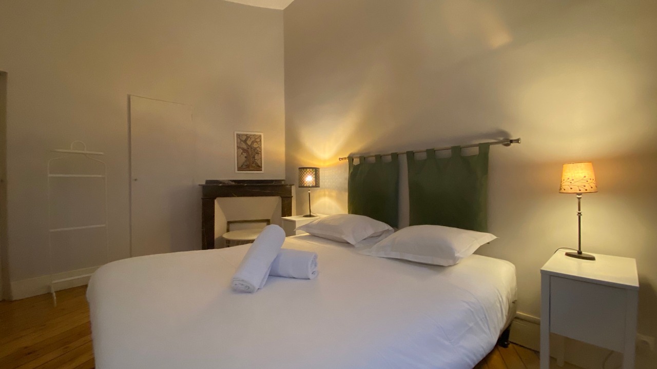 Photo of Bedroom in Toulouse City-Centre