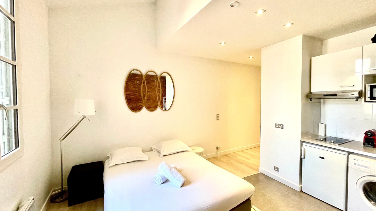 Photo of Bedroom in Toulouse City-Centre