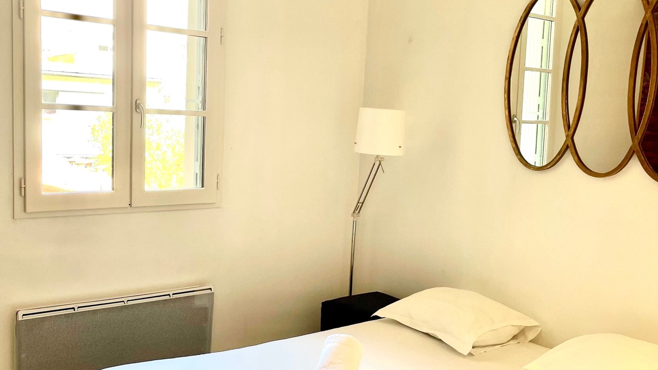 Photo of Bedroom in Toulouse City-Centre