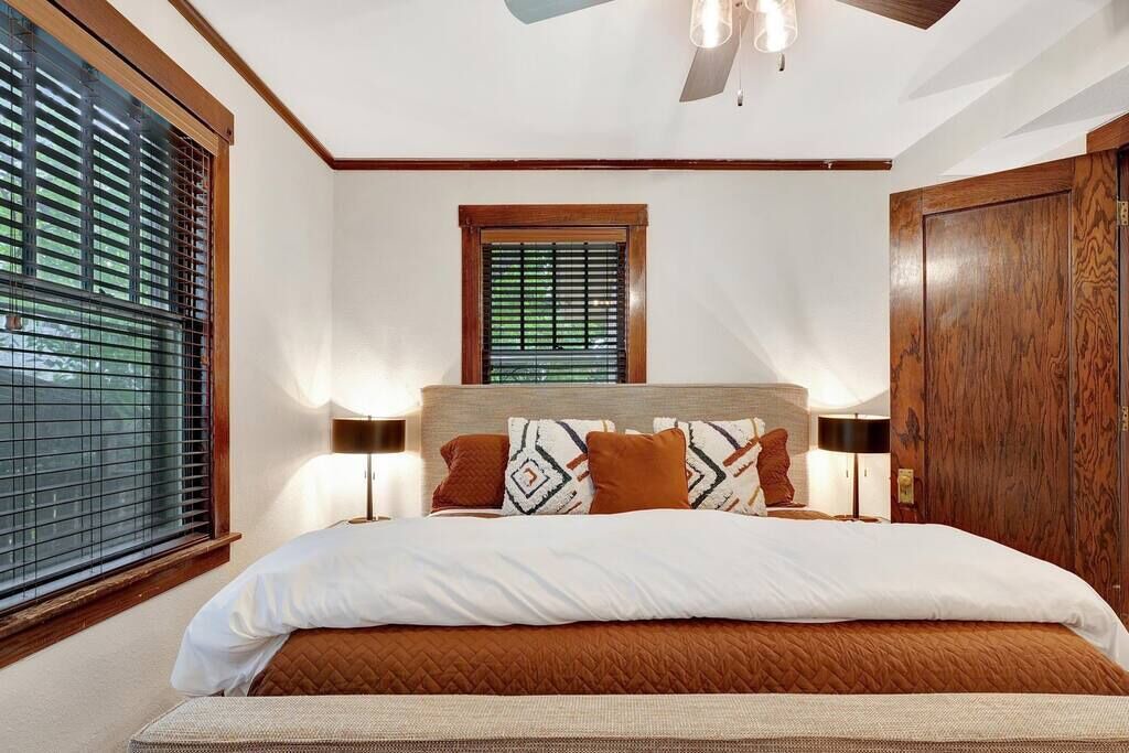 Photo of Others in Champaign